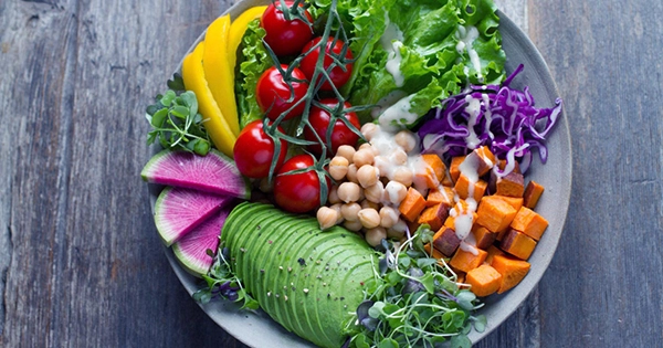 The Health Risks of a Raw Vegan Diet